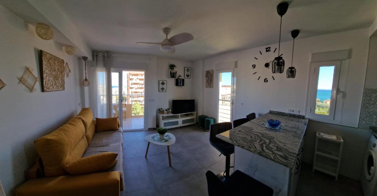 Acogedor,Apartamento.Piscina, Vistas, Terraza Бенальмадена Екстер'єр фото